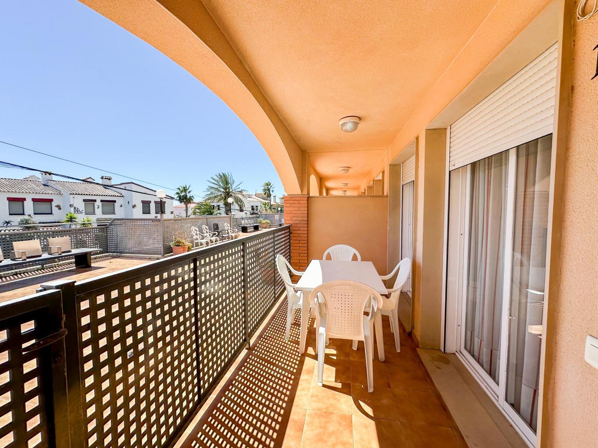 Acogedor Apartamento Cerca De La Playa Wifi Y Parking Mont-roig del Camp Quarto foto